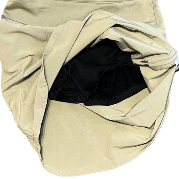 Patagonia Skirt Women's size X-Small Tech Skort Drifter Grey Khaki - Picture 3 of 4